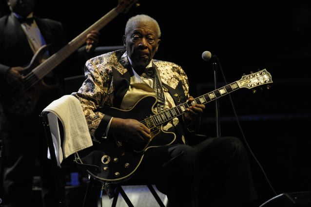 B.B. King - Keswick Theater - Glenside, PA - April 17, 2013 - photo by Jim Rinaldi  2013