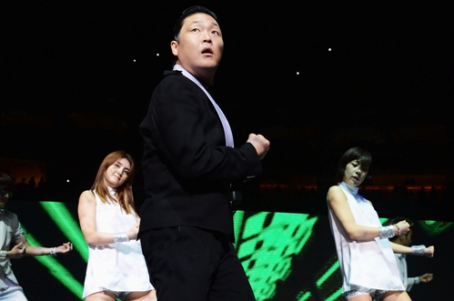 PSY - Q102 Jingle Ball - The Wells Fargo Center - Philadelphia, PA - December 5, 2012 - photo courtesy of DKC  2012