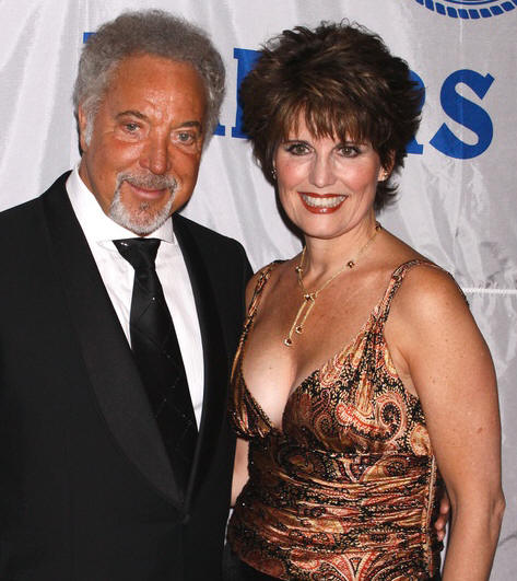 Lucie Arnaz with Tom Jones at the Friars Club in 2009.