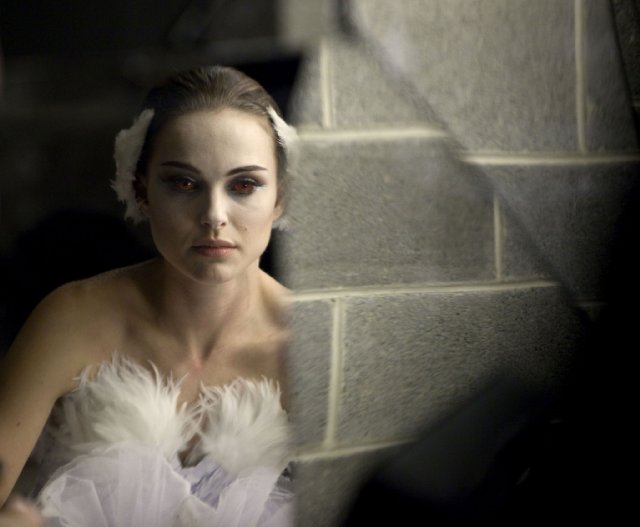 Natalie Portman stars in BLACK SWAN.