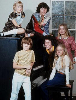 Susan Olsen, Christopher Knight, Maureen McCormick, Todd Lookinland, Barry Williams and Eve Plumb