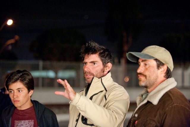 Jos Julin, Chris Weitz and Demin Bichir filming A BETTER LIFE.