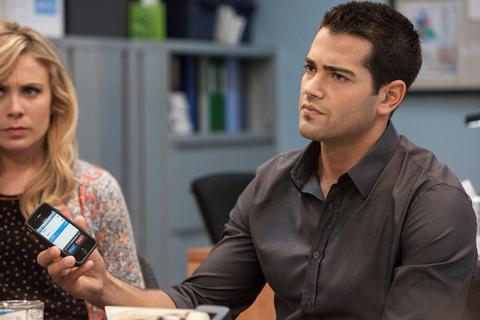 Jesse Metcalfe stars in DALLAS.