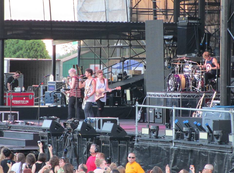 5 Seconds of Summer - Hersheypark Stadium - Hershey, PA - July 5, 2013 - photo by Deborah Jacobs Wagner  2013