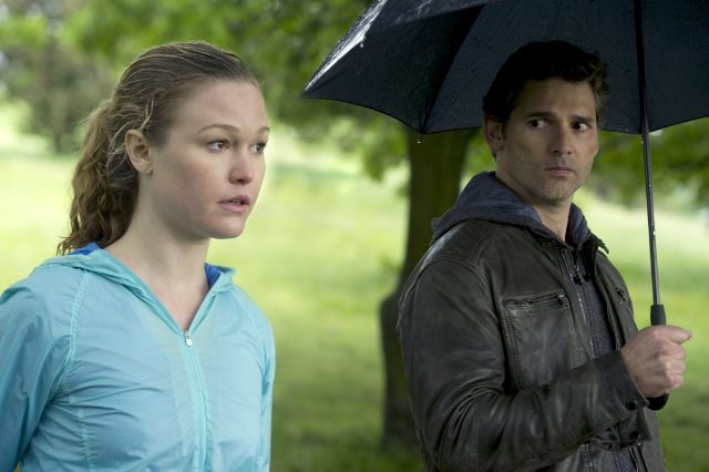 Julia Stiles and Eric Bana star in "Closed Circuit."