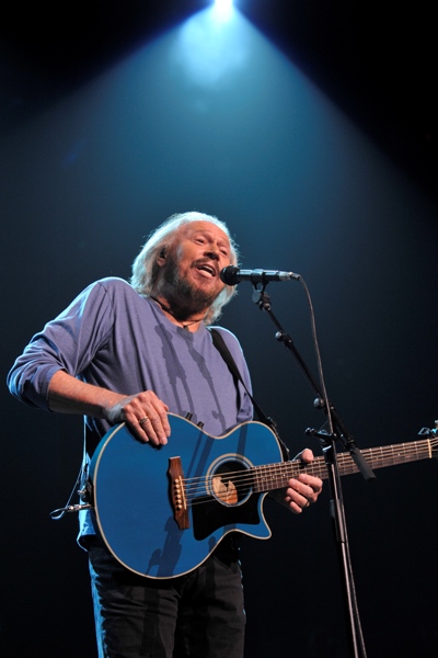 Barry Gibb - Wells Fargo Center - Philadelphia, PA - May 19, 2014 - photo by Jim Rinaldi  2014