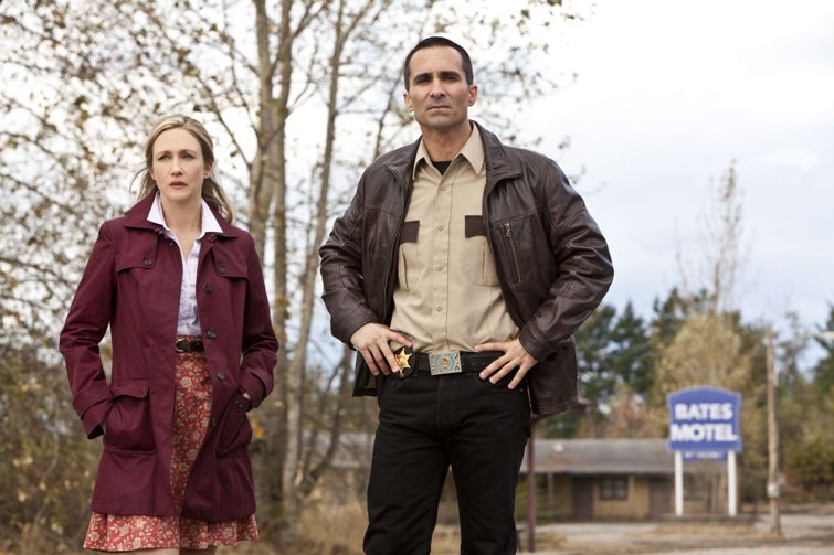 Vera Farmiga and Nestor Carbonell star in 'Bates Motel.'