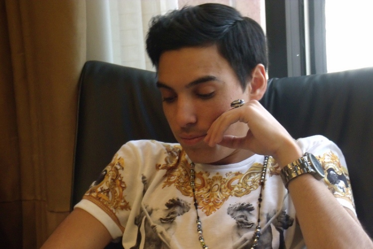 Gabe Morales of IM5 at the Philadelphia Fall Fan Fest, November 17, 2013.