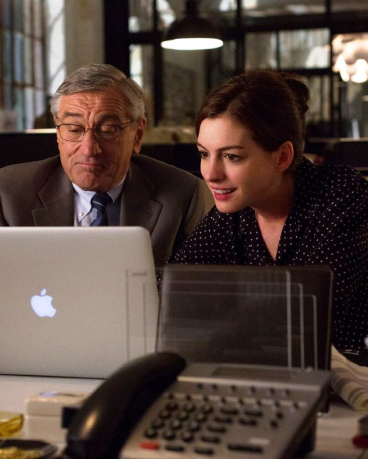 Robert De Niro and Anne Hathaway star in THE INTERN.