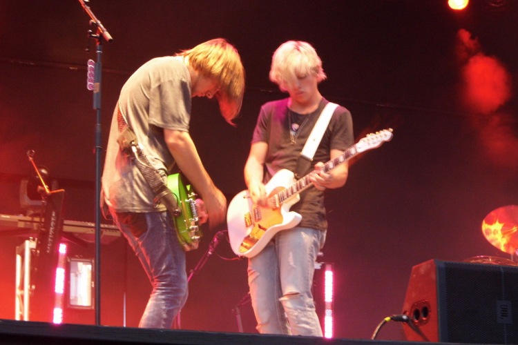 R5 - Six Flags Great Adventure - Jackson, NJ - May 25, 2014 - photos by Maggie Mitchell  2014