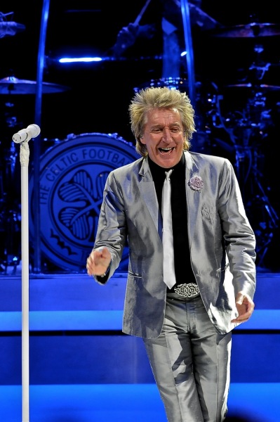 Rod Stewart - Wells Fargo Center - Philadelphia, PA - December 11, 2013 - photo by Jim Rinaldi  2013