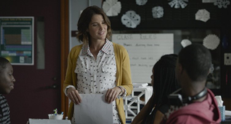 Cobie Smulders stars in Unexpected.