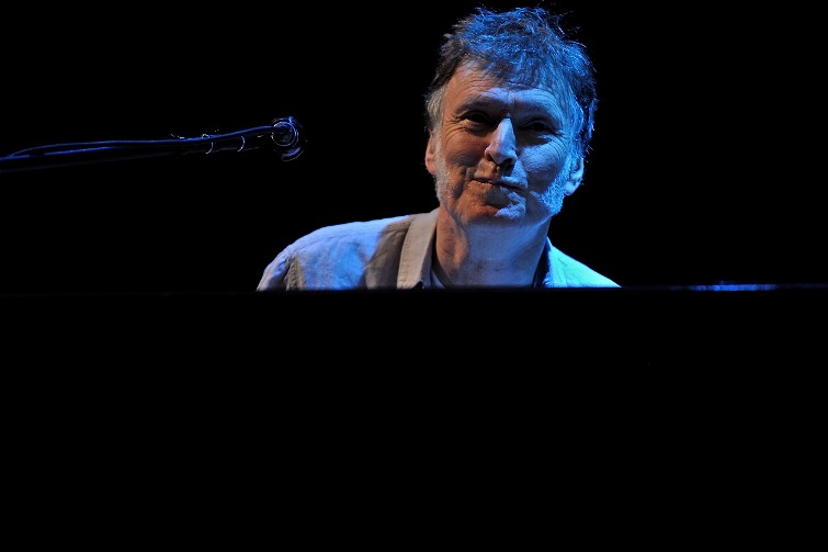 Steve Winwood - Wells Fargo Center - Philadelphia, PA - September 15, 2014 - photos by Jim Rinaldi  2014