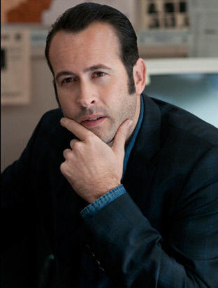 Jason Lee stars in 'Memphis Beat.'