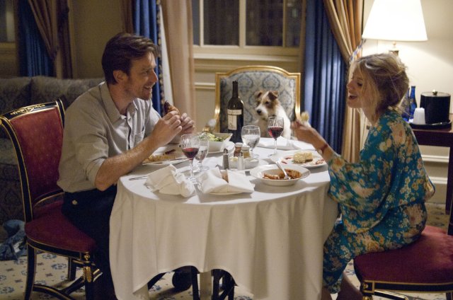 Ewan McGregor, Cosmo the dog and Mlanie Laurent in the Focus Features film "Beginners."