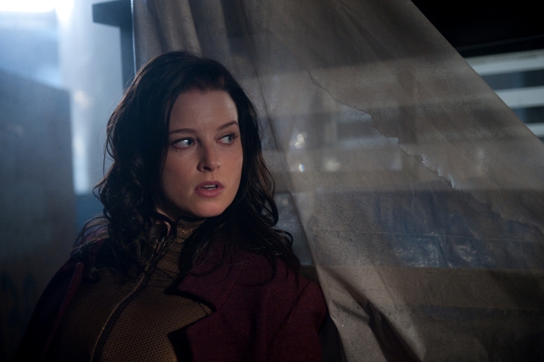 Rachel Nichols stars in CONTINUUM.