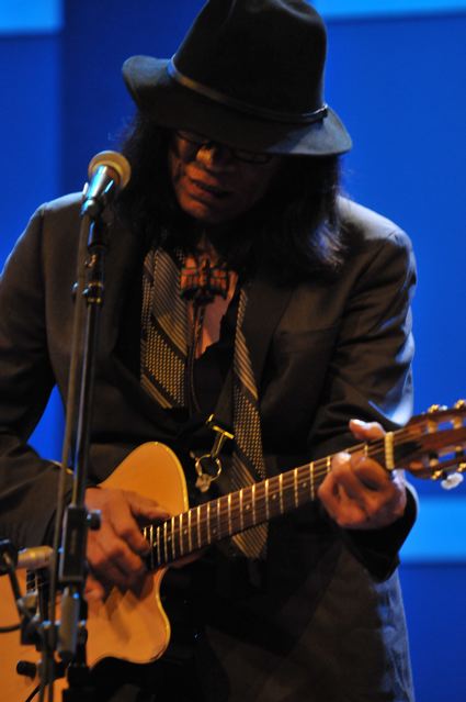 Rodriguez - World Caf Live - Philadelphia, PA - October 28, 2012 - photo by Jim Rinaldi  2012