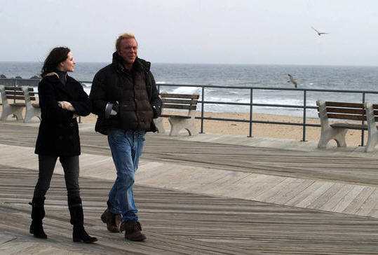 Evan Rachel Wood and Mickey Rourke in 'The Wrestler.'