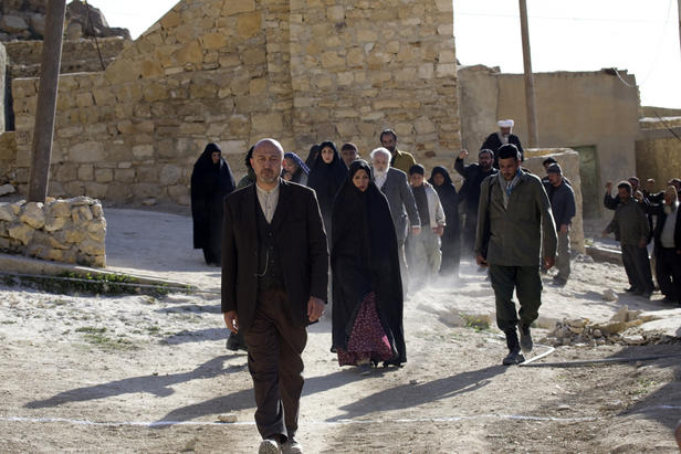 David Diaan and Shohreh Aghdashloo in 'The Stoning of Soraya M.'