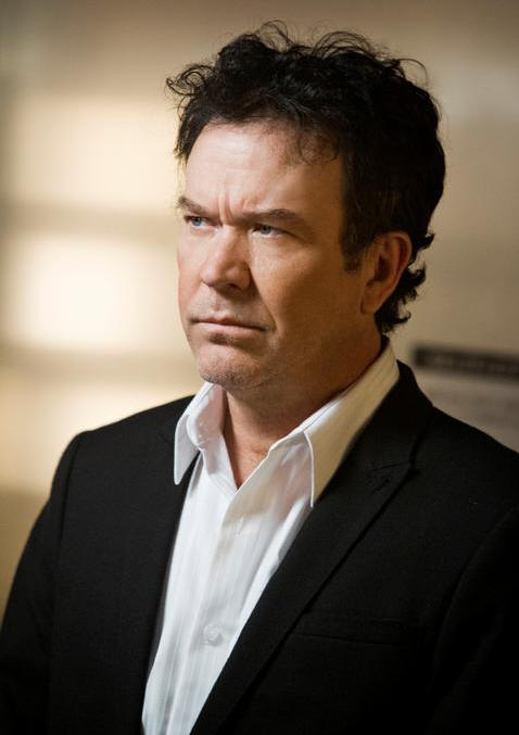 Timothy Hutton stars in "Leverage"
